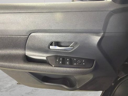 Used 2026 Nissan Kicks SV FWD image 25