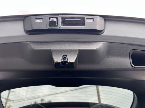 Used 2025 Chevrolet TrailBlazer LT FWD image 24