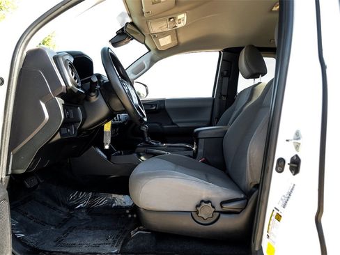 Used 2021 Toyota Tacoma SR image 3