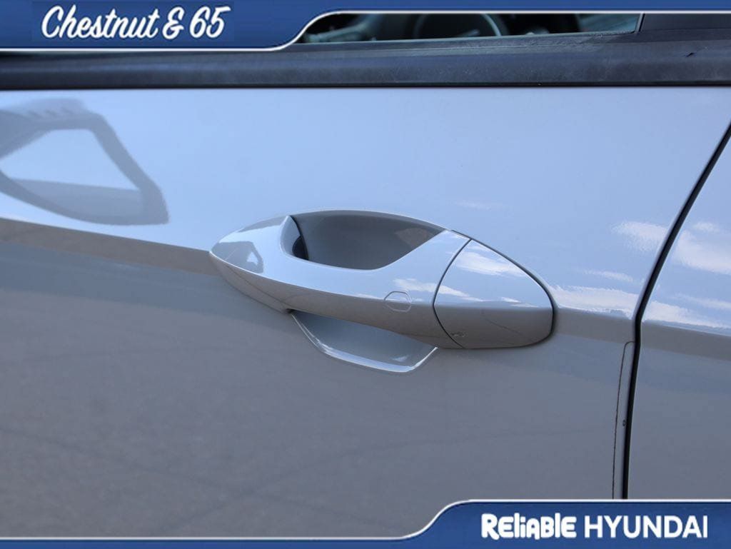 Certified 2024 Hyundai Kona SEL w/ Convenience Package FWD image 19