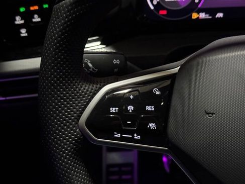 Used 2024 Volkswagen GTI SE image 19