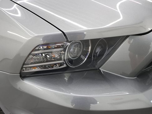 Used 2013 Ford Mustang Shelby GT500 RWD image 23
