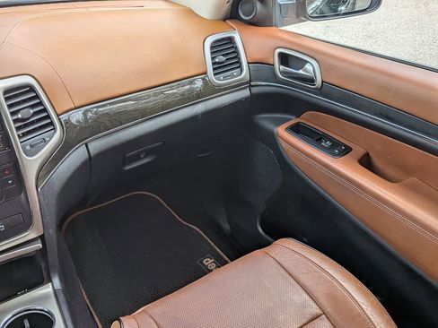 Used 2012 Jeep Grand Cherokee Overland Summit image 51