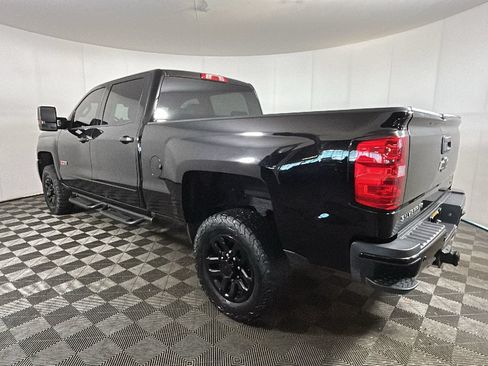 Used 2016 Chevrolet Silverado 2500 LT w/ Midnight Edition AWD/4WD image 5