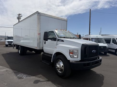 Used 2022 Ford F650 2WD Regular Cab Super Duty image 1