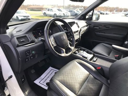 Used 2019 Honda Passport Touring image 17