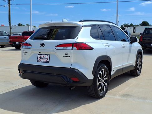 Used 2023 Toyota Corolla Cross AWD Hybrid image 6