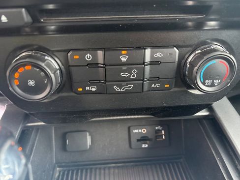 Used 2015 Ford F150 XLT w/ Equipment Group 301A Mid image 34