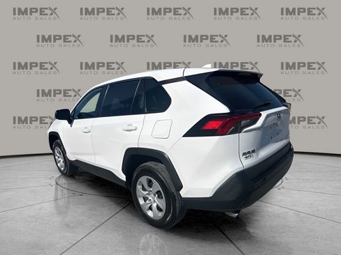 Used 2024 Toyota RAV4 LE image 3