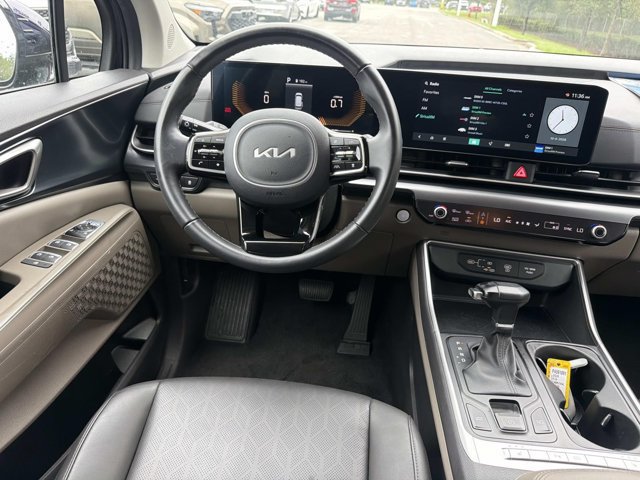 Used 2026 Kia Carnival FWD image 21
