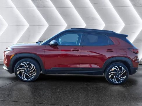 Used 2024 Chevrolet TrailBlazer RS w/ Convenience Package image 2