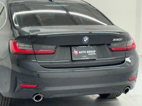 Used 2021 BMW 330i Sedan w/ Convenience Package image 37