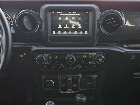 Used 2022 Jeep Wrangler Unlimited Sport AWD/4WD image 14