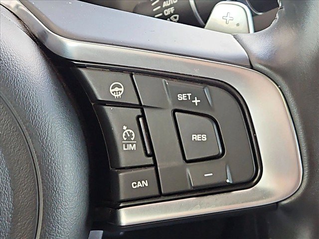 Used 2018 Jaguar F-PACE R-Sport AWD/4WD image 24