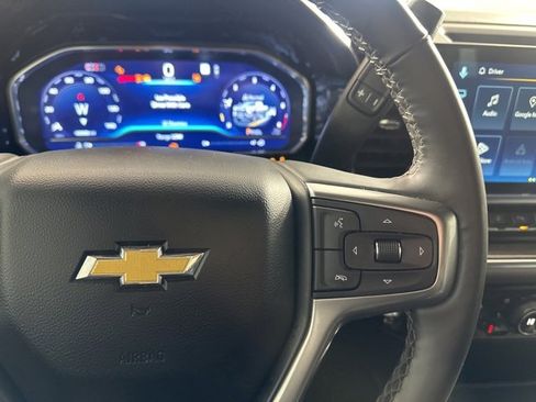 Used 2025 Chevrolet Silverado 2500 LTZ w/ LTZ Premium Package image 27