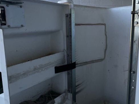 Used 2017 Mercedes-Benz Sprinter 144 Cargo image 27