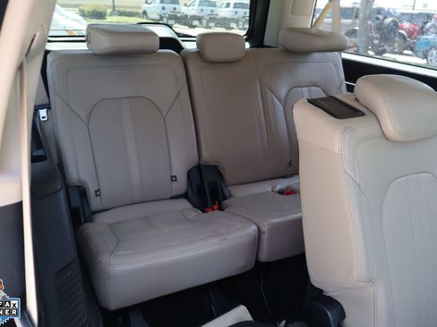 Used 2023 Ford Expedition Max Limited RWD image 29