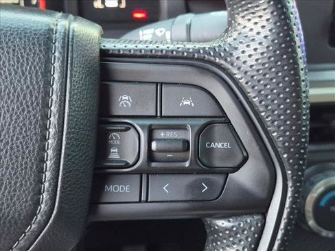 Used 2025 Toyota Tacoma TRD Sport AWD/4WD image 14