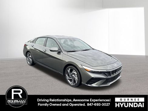 New 2026 Hyundai Elantra Limited FWD image 2