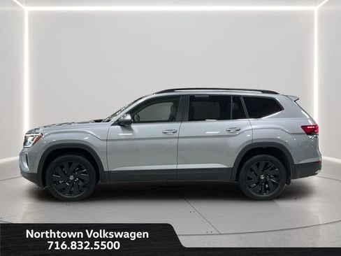 Certified 2026 Volkswagen Atlas SE AWD/4WD image 2