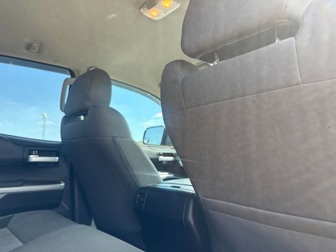 Used 2017 Toyota Tundra SR5 w/ SR5 Upgrade Package RWD image 29