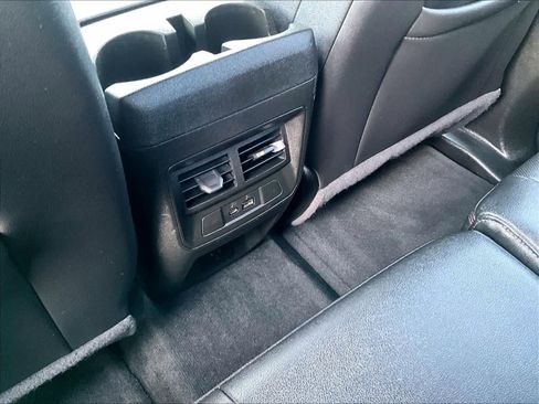 Used 2023 Chevrolet Colorado Z71 w/ Z71 Convenience Package 2 image 28