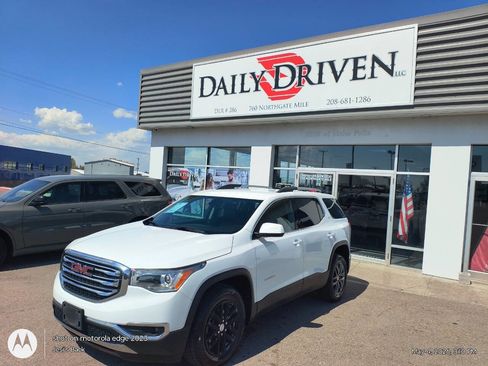 Used 2019 GMC Acadia SLT AWD/4WD image 2