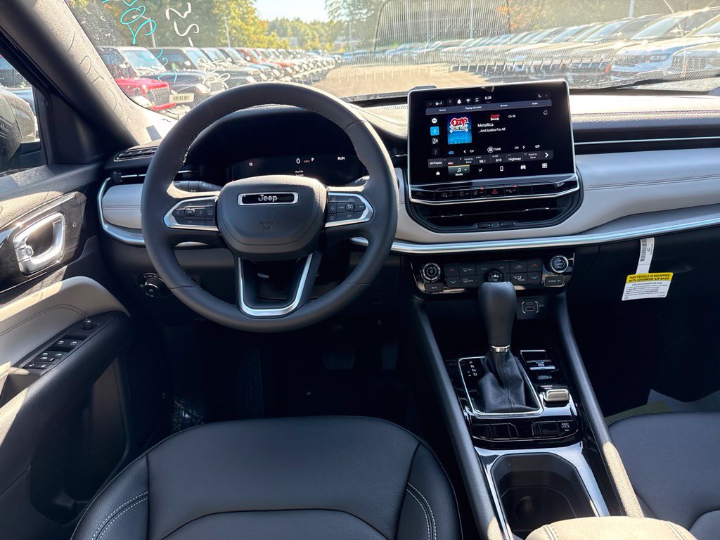 New 2026 Jeep Compass Limited AWD/4WD image 19