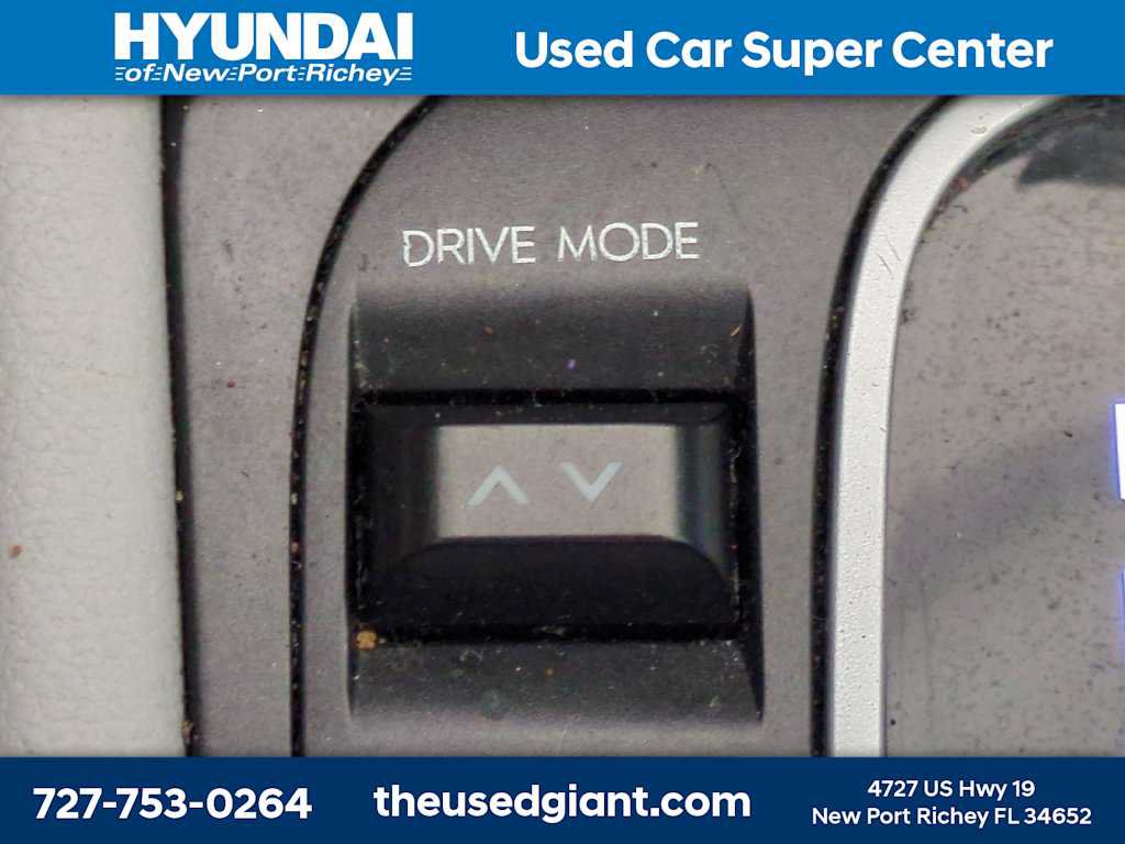Certified 2024 Hyundai Kona SE FWD image 23