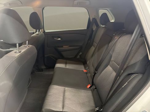Used 2024 Nissan Rogue SV FWD image 19