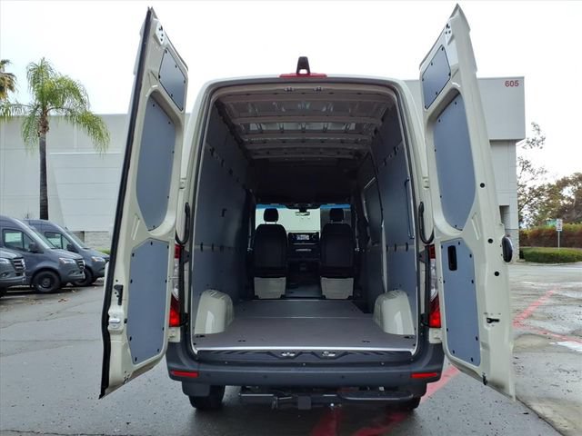 New 2026 Mercedes-Benz Sprinter 2500 image 21