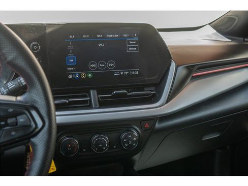 Used 2025 Chevrolet Trax RS w/ Driver Confidence Package FWD image 20