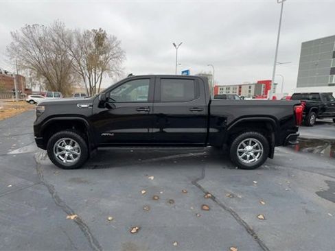 Used 2022 GMC Sierra 1500 AT4 w/ AT4 Premium Package image 5
