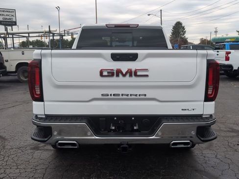New 2026 GMC Sierra 1500 SLT image 6