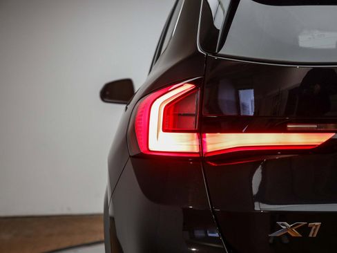 Certified 2023 BMW X1 xDrive28i w/ Convenience Package image 10