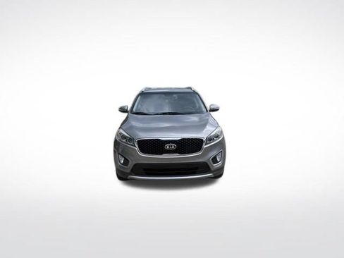 Used 2017 Kia Sorento EX AWD/4WD image 8
