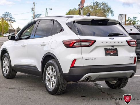 Used 2025 Ford Escape Active AWD/4WD image 14