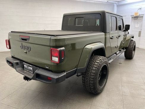 Used 2023 Jeep Gladiator Sport AWD/4WD image 8