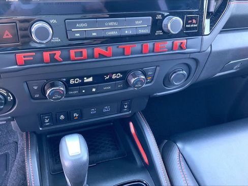 Used 2025 Nissan Frontier PRO-4X w/ Pro Premium Package AWD/4WD image 35