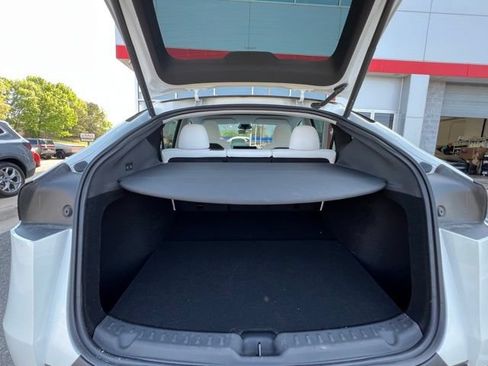 Used 2026 Tesla Model Y AWD image 17