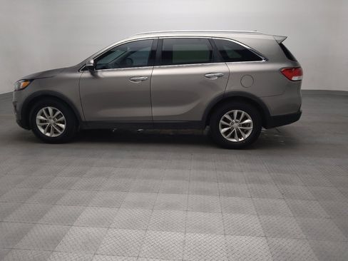 Used 2017 Kia Sorento LX w/ LX V6 Convenience Package FWD image 3