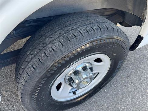 Used 2015 Chevrolet Express 3500 LT w/ LT Preferred Equipment Group image 28