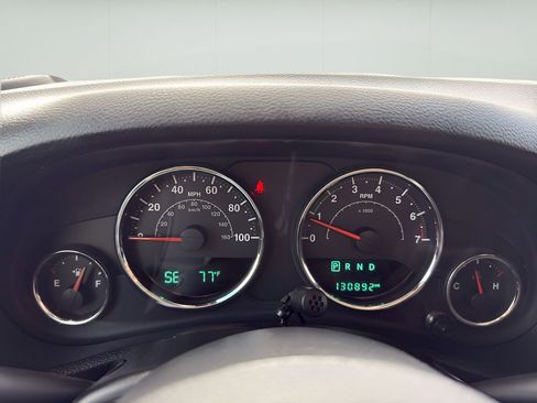 Used 2015 Jeep Wrangler Unlimited Sport image 14