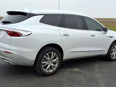 Certified 2023 Buick Enclave Essence w/ Experience Buick Package image 8