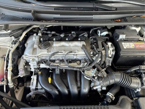 Used 2022 Toyota Corolla LE FWD image 13