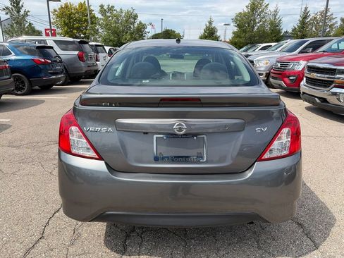 Used 2019 Nissan Versa SV FWD image 6