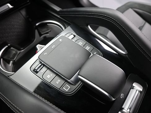 Used 2025 Mercedes-Benz GLS 63 AMG 4MATIC image 14