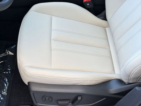 Used 2025 Audi Q5 Premium AWD/4WD image 14