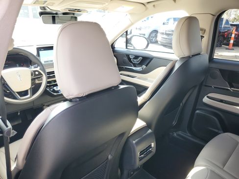 New 2026 Lincoln Corsair Premiere image 26