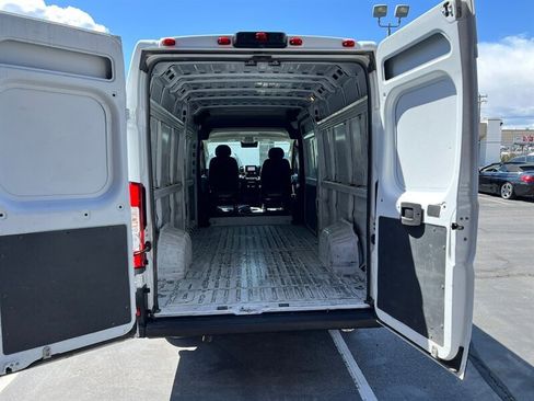 Used 2023 RAM ProMaster 3500 FWD image 12